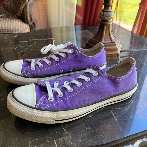 Purple Converse - Picture 1 of 5
